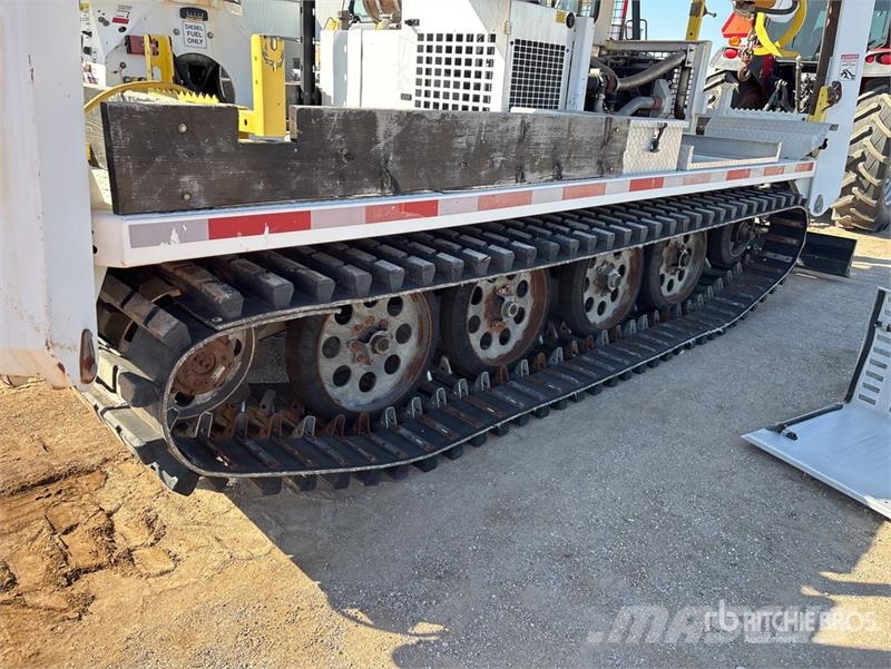  UTV Achiever Crawler Carrier Digger Derrick 건설 장비 - 기타