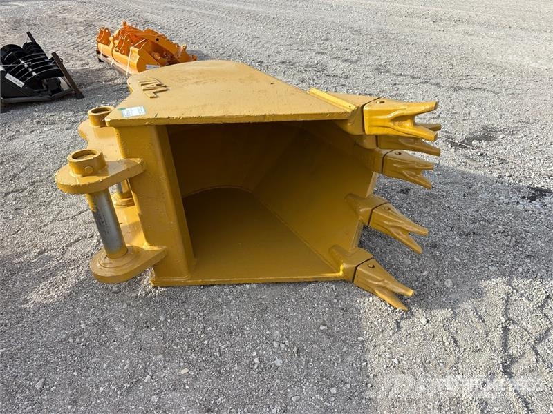 Vail 30 in V-Ditching Excavator Bucket Baldes