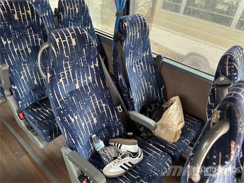 Van Hool Transit Bus T2100 6x2 60-Seat Coach Туристичні автобуси