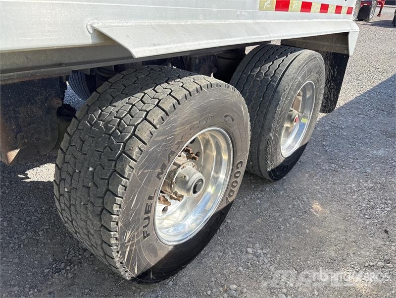 Vantage 39 ft T/A Aluminum Quarter Frame End Dump Trailer Bañera