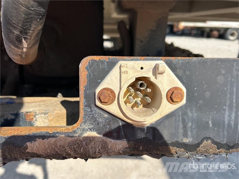 Vantage S-90 28 ft T/A Aluminum End Dump Trailer Bañera