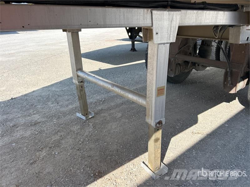 Vantage S-90 28 ft T/A Aluminum End Dump Trailer Bañera