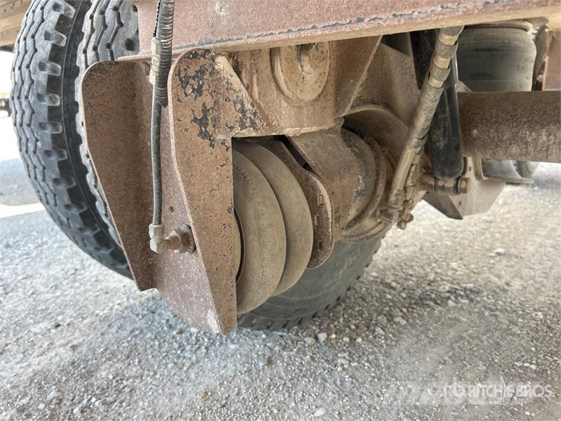 Vantage S-90 28 ft T/A Aluminum End Dump Trailer Bañera