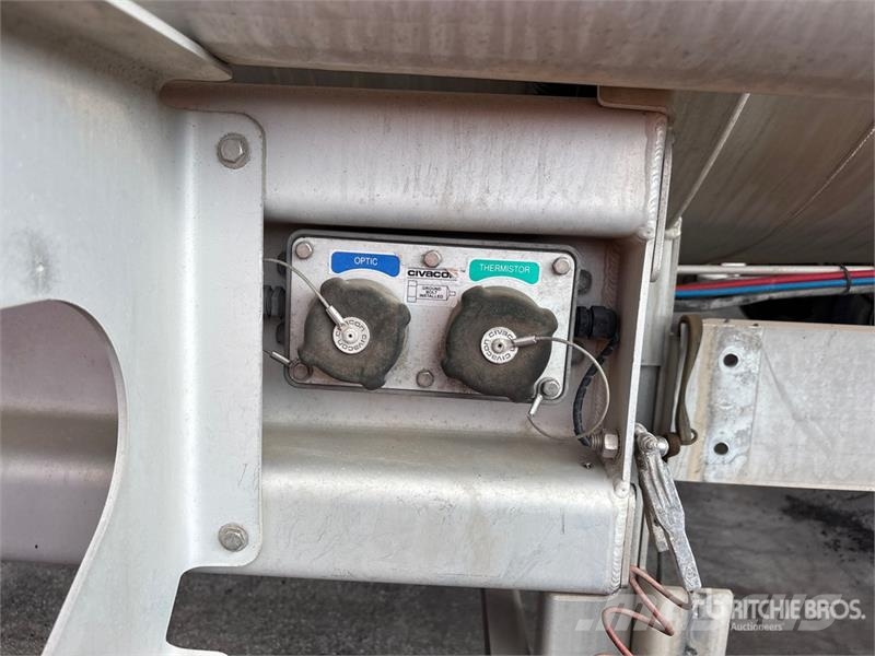 Vantage VC-8400 8400 gal T/A Tanker Trailer Cisterna