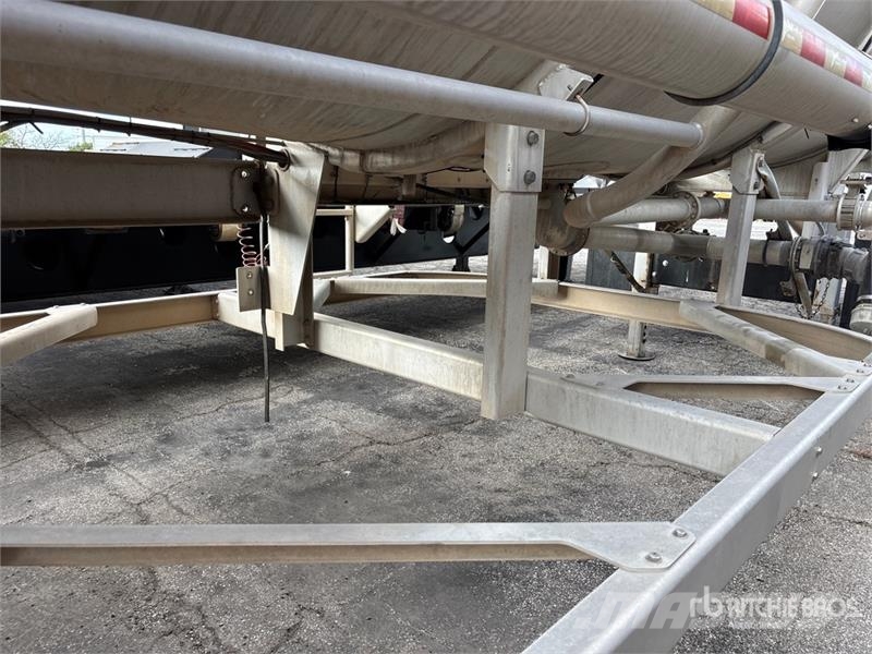 Vantage VC-8400 8400 gal T/A Tanker Trailer Cisterna