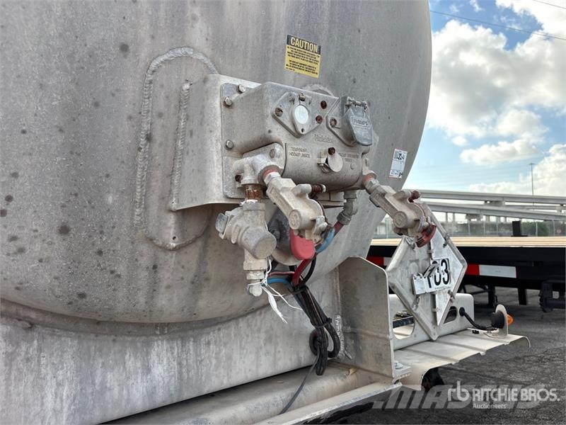 Vantage VC-8400 8400 gal T/A Tanker Trailer Cisterna