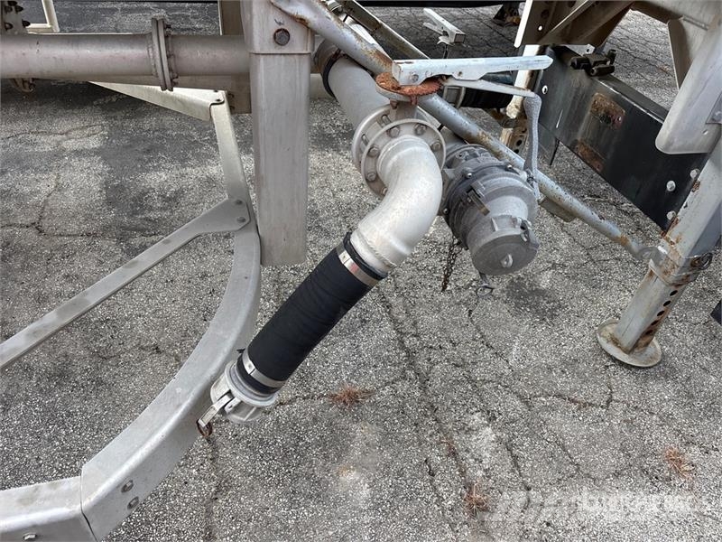 Vantage VC-8400 8400 gal T/A Tanker Trailer Cisterna