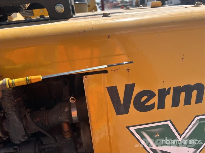 Vermeer 1000 Tow-Behind Wood Chipper Koksnes šķeldotāji