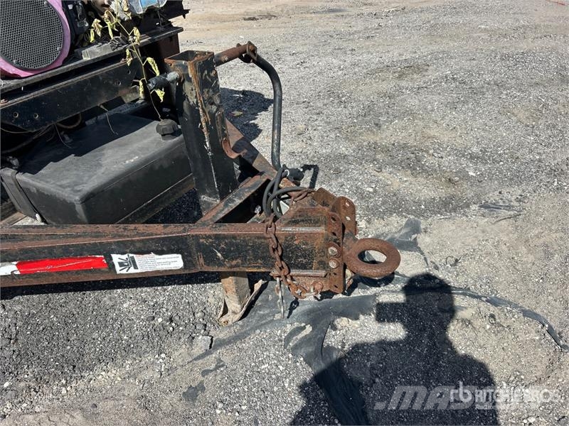 Vermeer 1200 gal T/A Vacuum Excavation Unit Accesorios y repuestos para equipo de perforación