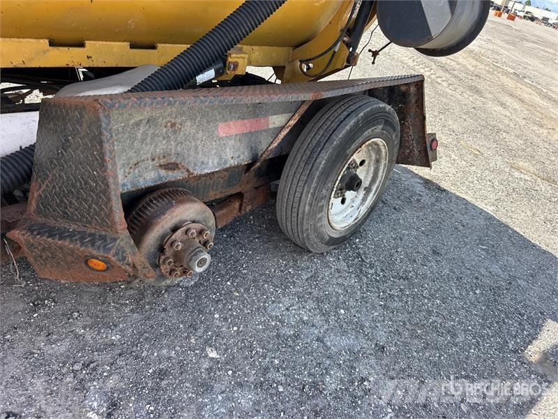 Vermeer 1200 gal T/A Vacuum Excavation Unit Accesorios y repuestos para equipo de perforación