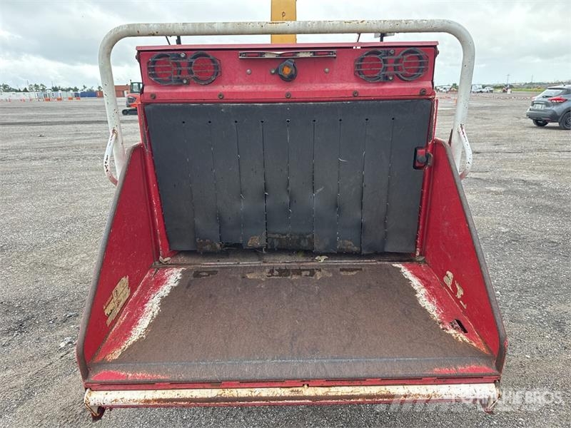 Vermeer 1500 Tow-Behind Tow Behind Wood Chipper Дробилки древесины