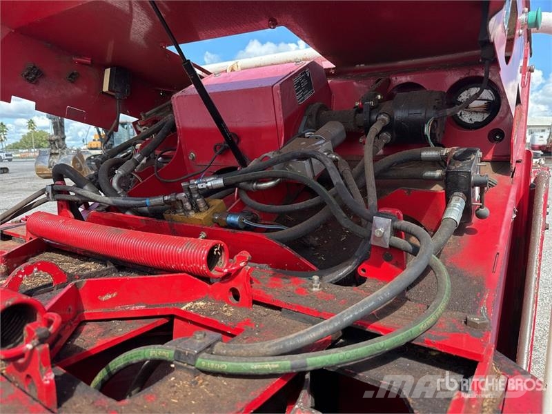 Vermeer 1500 Tow Behind Wood Chipper Broyeur de végétaux