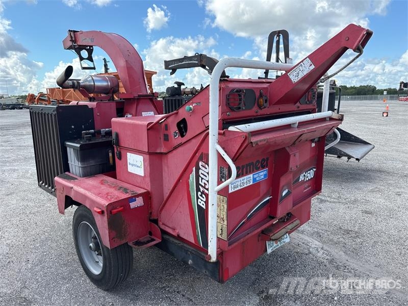 Vermeer 1500 Tow Behind Wood Chipper Broyeur de végétaux