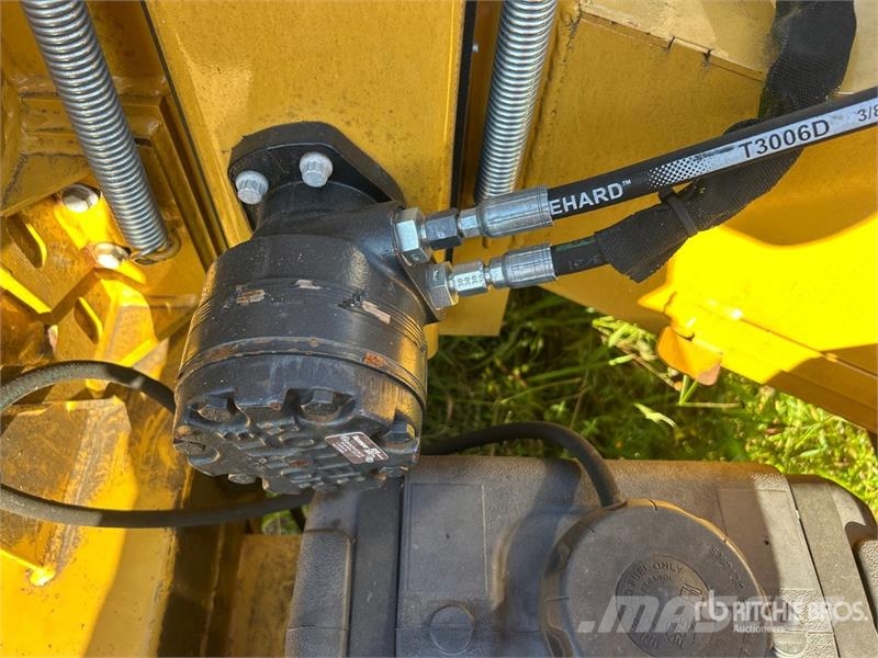 Vermeer BC700XL Tow-Behind Wood Chipper 톱밥제조기