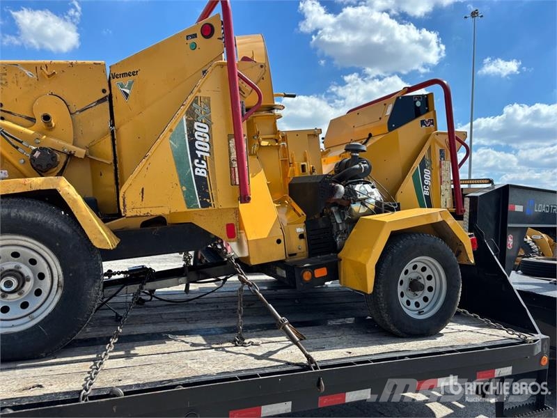 Vermeer BC900XL Tow-Behind Wood Chipper 톱밥제조기
