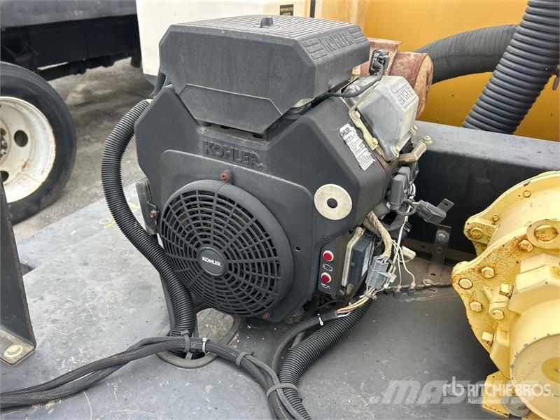 Vermeer CV 573 GT T/A Vacuum Excavation Unit Oprema i rezervni dijelovi za bušenje