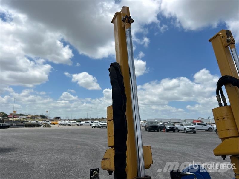 Vermeer D10X15III Directional Drill w/ Lucon 8T152FCBW Tra Oprema za vodoravno smerno vrtanje