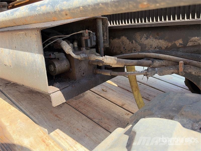 Vermeer DX20x22II Directional Drill w/ Belshe Industries B Horizontal drilling rigs