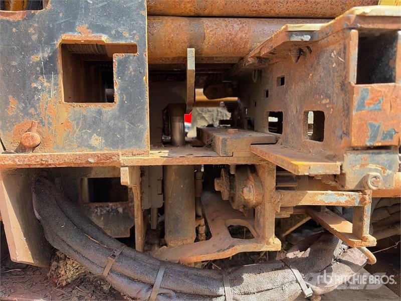 Vermeer DX20x22II Directional Drill w/ Belshe Industries B Horizontal drilling rigs