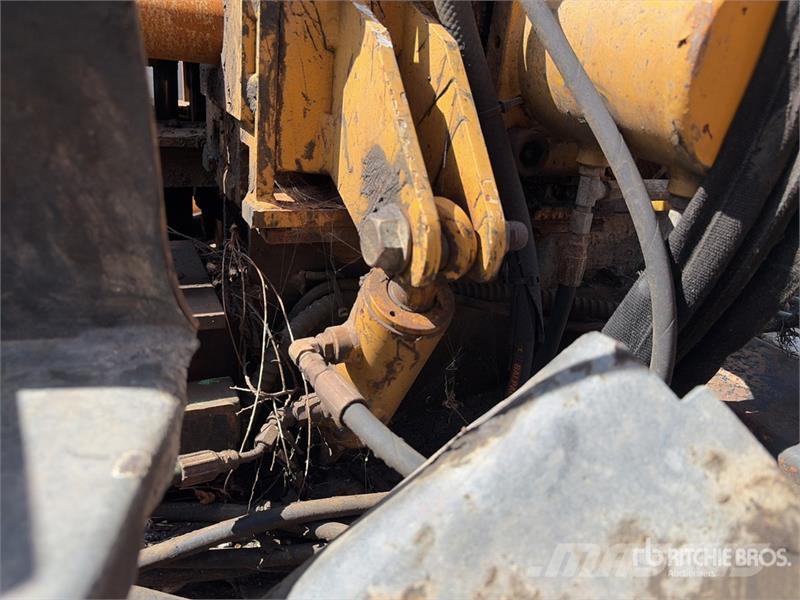 Vermeer DX20x22II Directional Drill w/ Belshe Industries B Horizontal drilling rigs