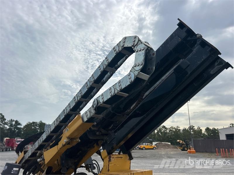 Vermeer PD10R Crawler Mounted Post Driver معدات البناء - غير ذلك
