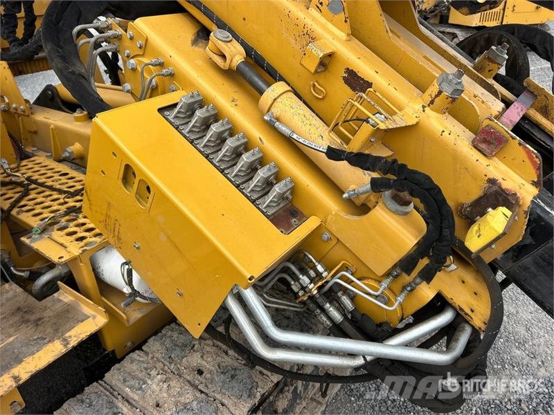 Vermeer PD10R Crawler Mounted Post Driver معدات البناء - غير ذلك