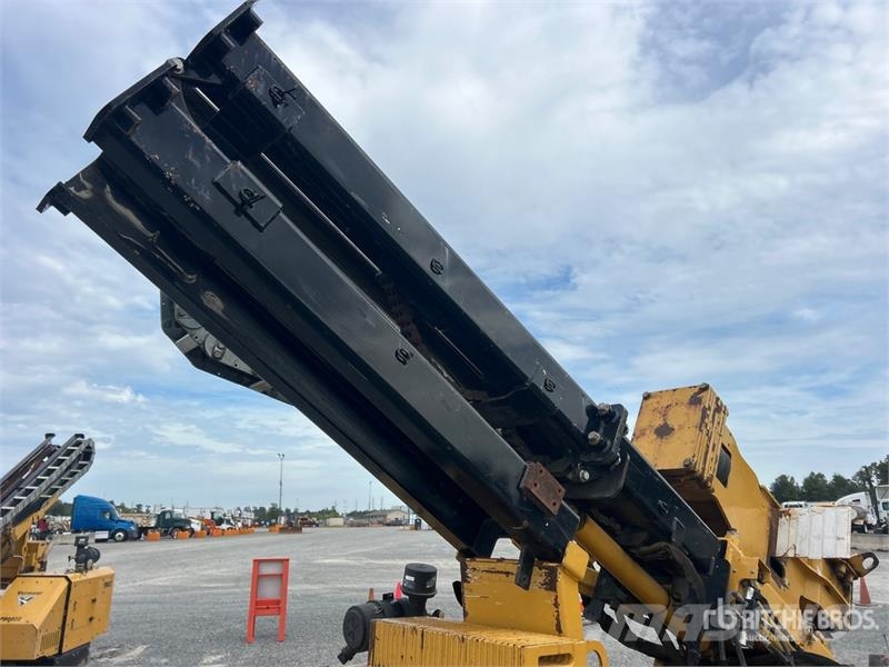 Vermeer PD10R Crawler Mounted Post Driver معدات البناء - غير ذلك