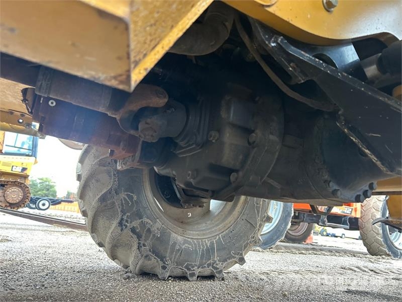 Vermeer RTX750 4x4 Trencher Trenchers