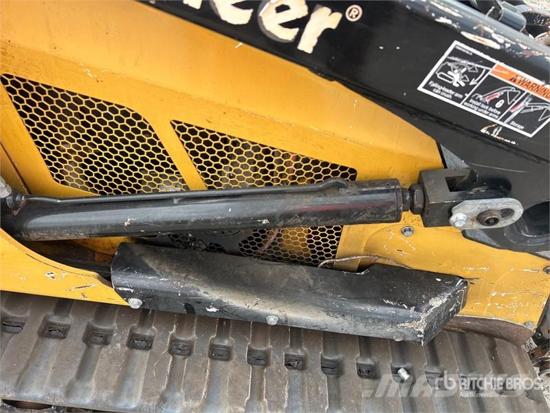 Vermeer S925TX Compact Track Loader لوادر انزلاقية التوجيه