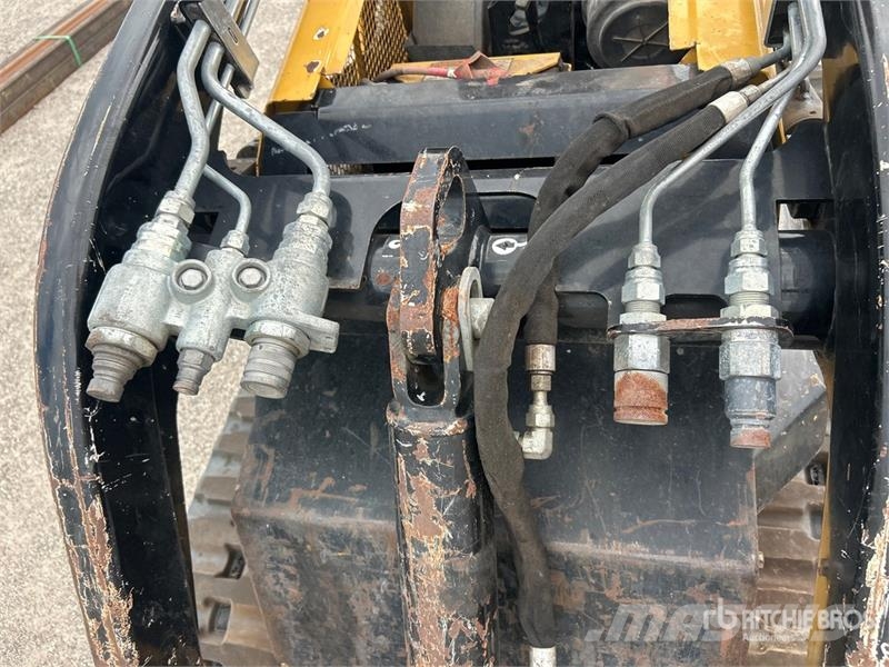Vermeer S925TX Compact Track Loader لوادر انزلاقية التوجيه