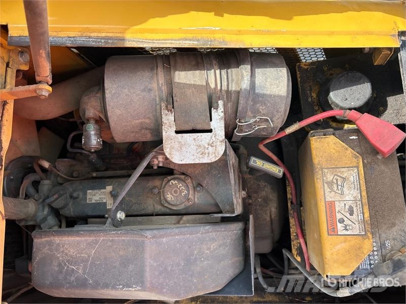 Vermeer S925TX Mini Compact Track Loader (Inoperable) لوادر انزلاقية التوجيه