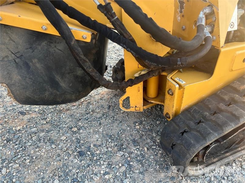 Vermeer SC30TX Tracked Stump Grinder Поглинальні борони / грунтові фрези