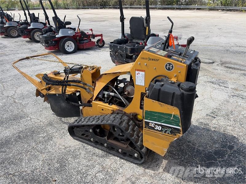 Vermeer SC30TX Tracked Stump Grinder Power harrows and rototillers
