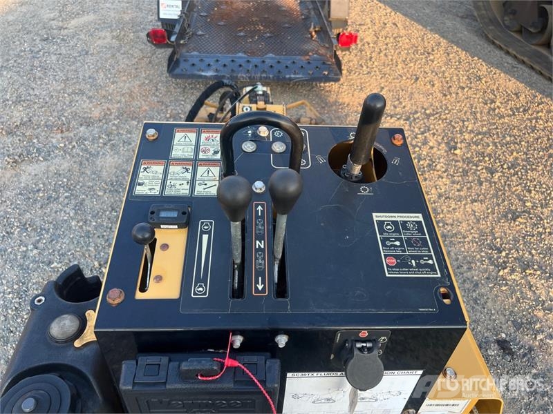 Vermeer SC30TX Tracked Stump Grinder Поглинальні борони / грунтові фрези