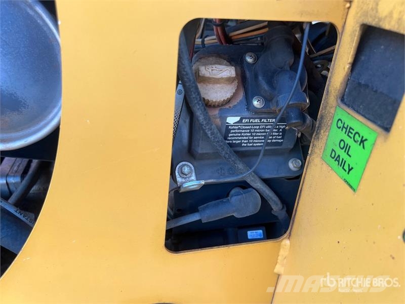 Vermeer SC30TX Tracked Stump Grinder Поглинальні борони / грунтові фрези