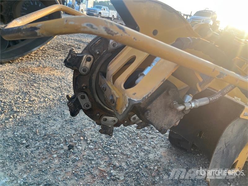 Vermeer SC30TX Tracked Stump Grinder Поглинальні борони / грунтові фрези