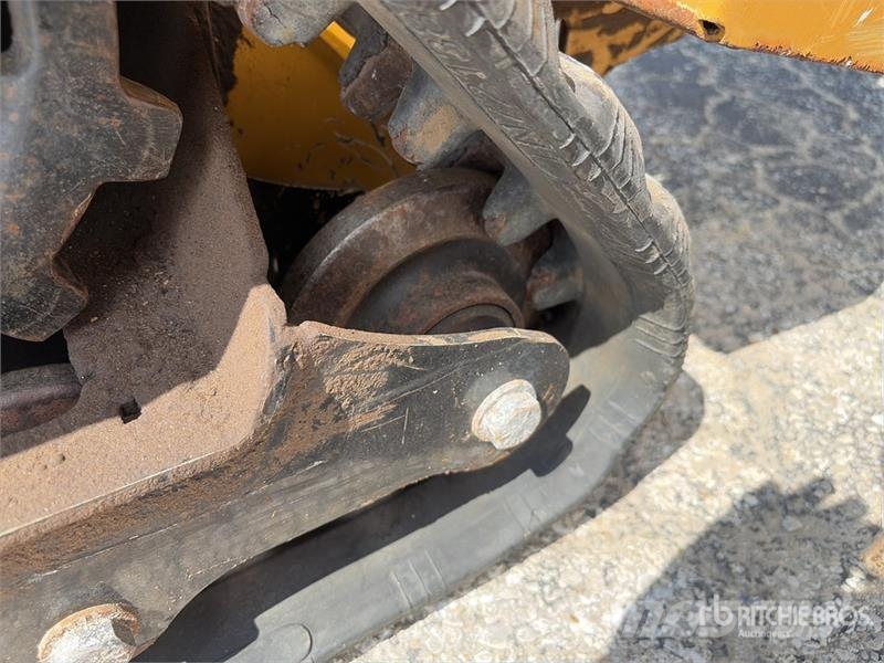 Vermeer SC30TX Tracked Stump Grinder Power harrows and rototillers