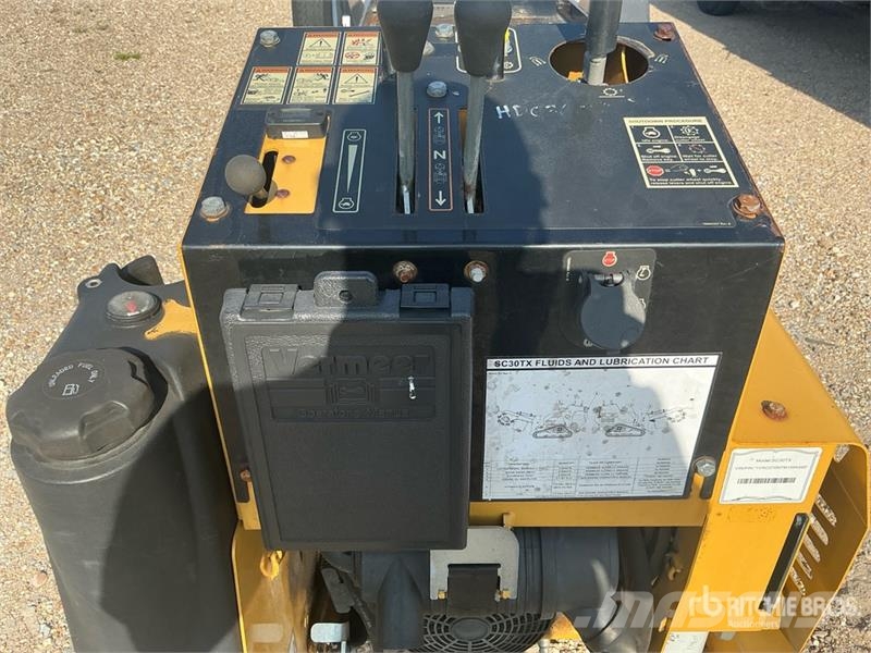 Vermeer SC30TX Walk Behind Stump Grinder w/ Vermeer TLR33 動力耙和旋轉式耕耘機