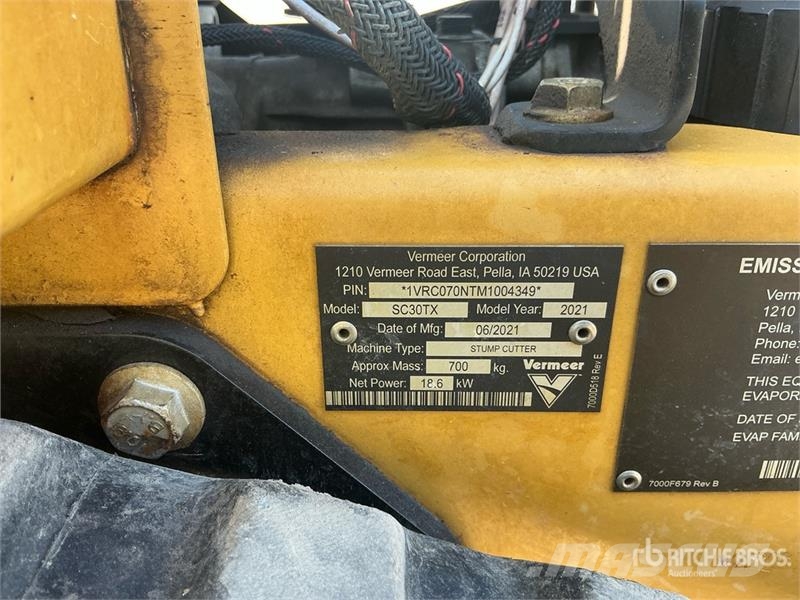 Vermeer SC30TX Walk Behind Stump Grinder w/ Vermeer TLR33 動力耙和旋轉式耕耘機
