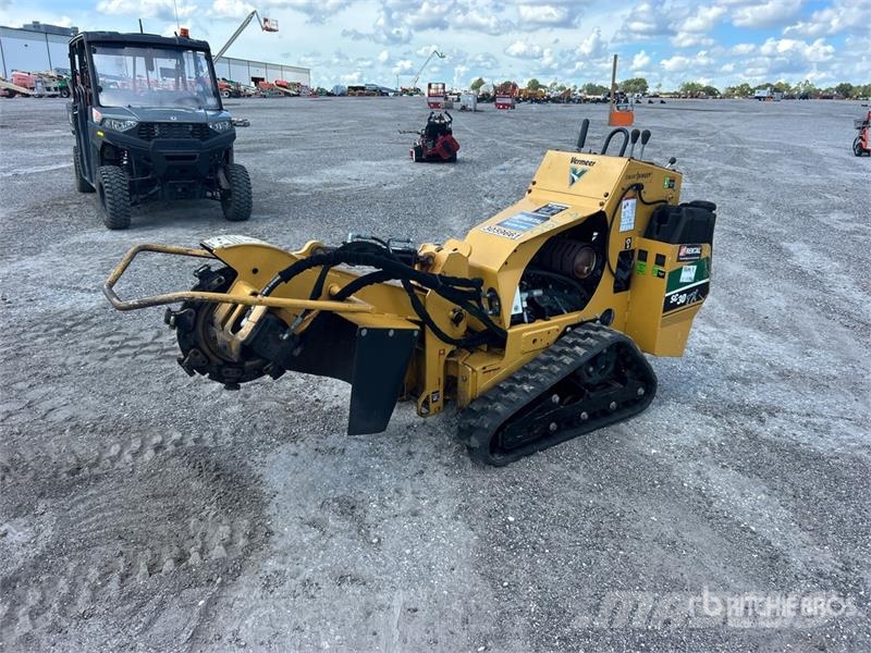 Vermeer SC30TX Walk Behind Stump Grinder 动力旋转耙