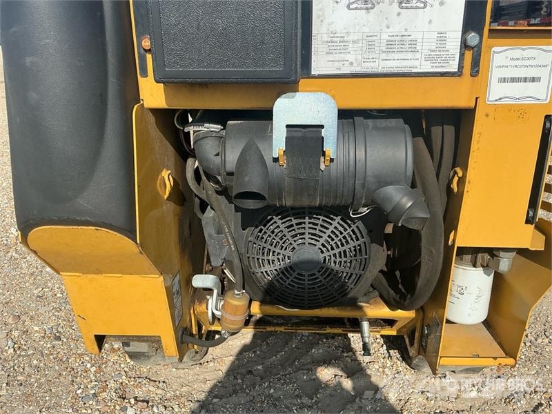 Vermeer SC30TX Walk Behind Stump Grinder w/ Vermeer TLR33 動力耙和旋轉式耕耘機