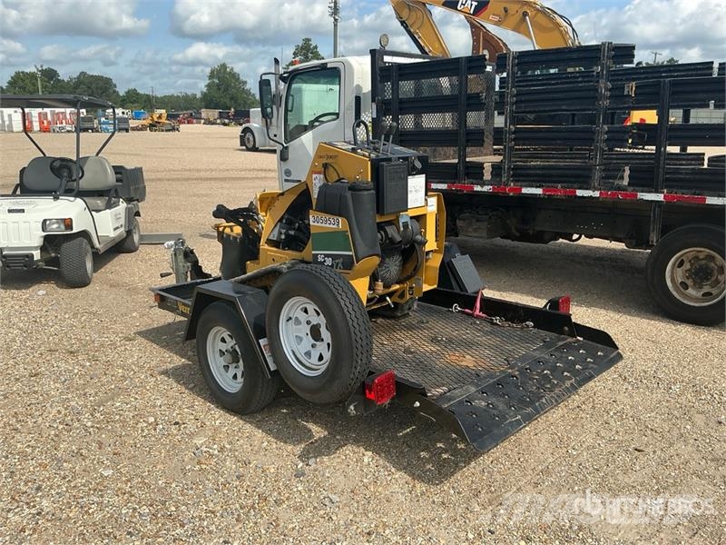 Vermeer SC30TX Walk Behind Stump Grinder w/ Vermeer TLR33 動力耙和旋轉式耕耘機