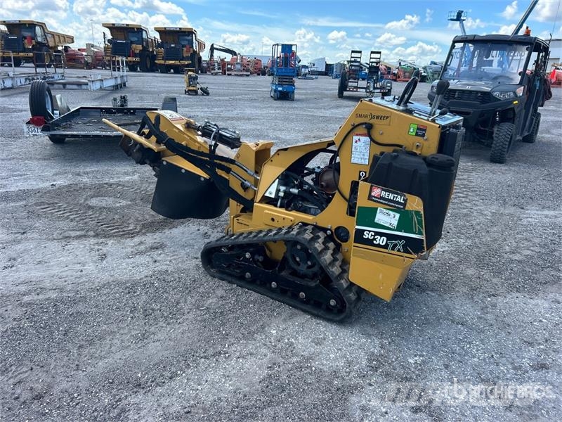 Vermeer SC30TX Walk Behind Stump Grinder 动力旋转耙