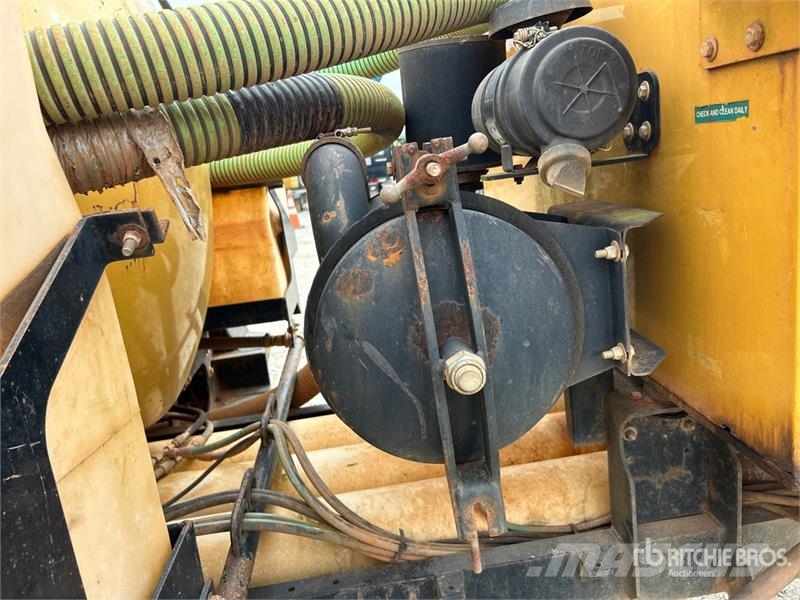 Vermeer V500 LE 500 gal T/A Portable Vacuum Excavation Uni 掘削装置アクセサリー・アタッチメント及びスペアパーツ