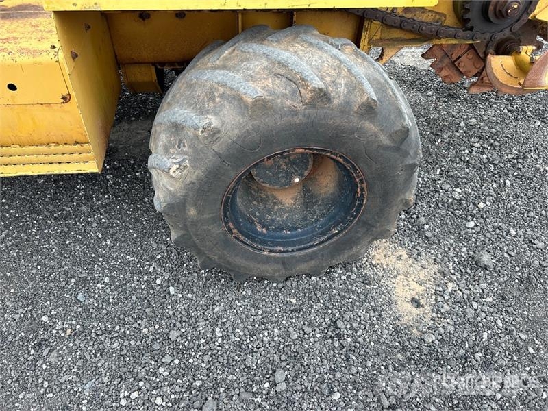 Vermeer V8100 4x4 Trencher 掘溝機