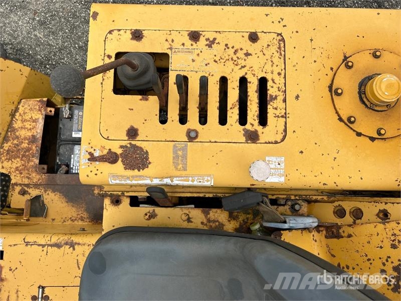 Vermeer V8100 4x4 Trencher 掘溝機