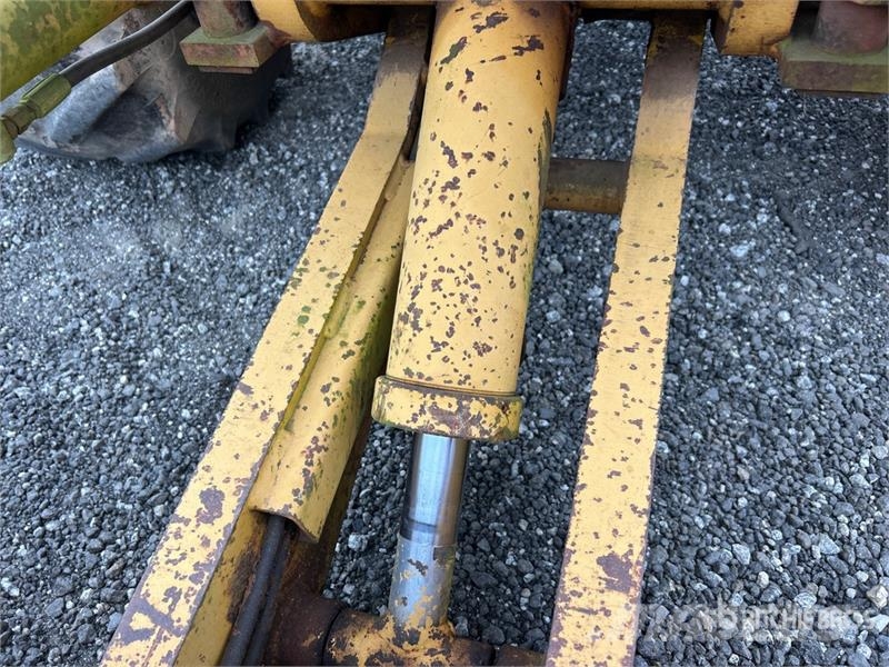 Vermeer V8100 4x4 Trencher 掘溝機