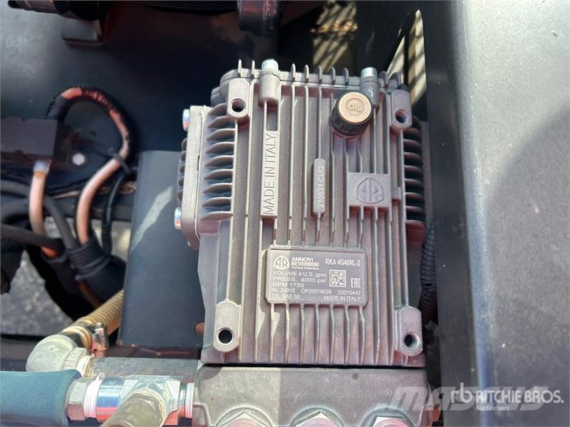 Vermeer Vac-Tron CV573GT T/A Vacuum Excavation Unit Oprema i rezervni dijelovi za bušenje
