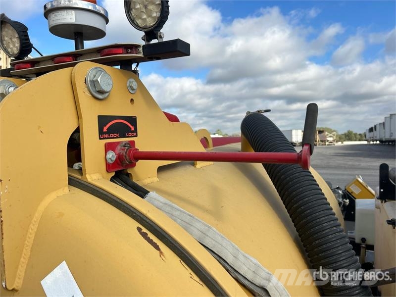 Vermeer Vac-Tron CV573GT T/A Vacuum Excavation Unit Oprema i rezervni dijelovi za bušenje