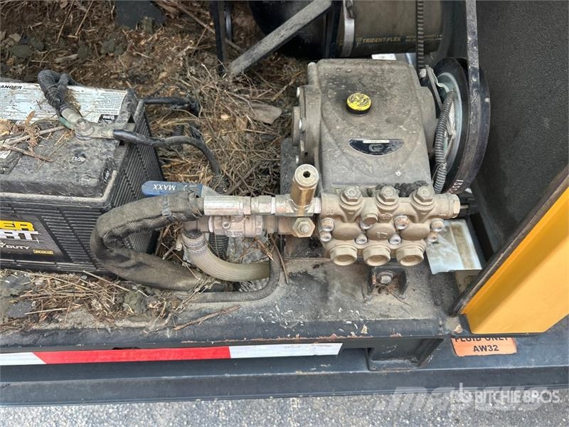 Vermeer Vac-Tron LP573XDT T/A Vacuum Excavation Unit Oprema i rezervni dijelovi za bušenje